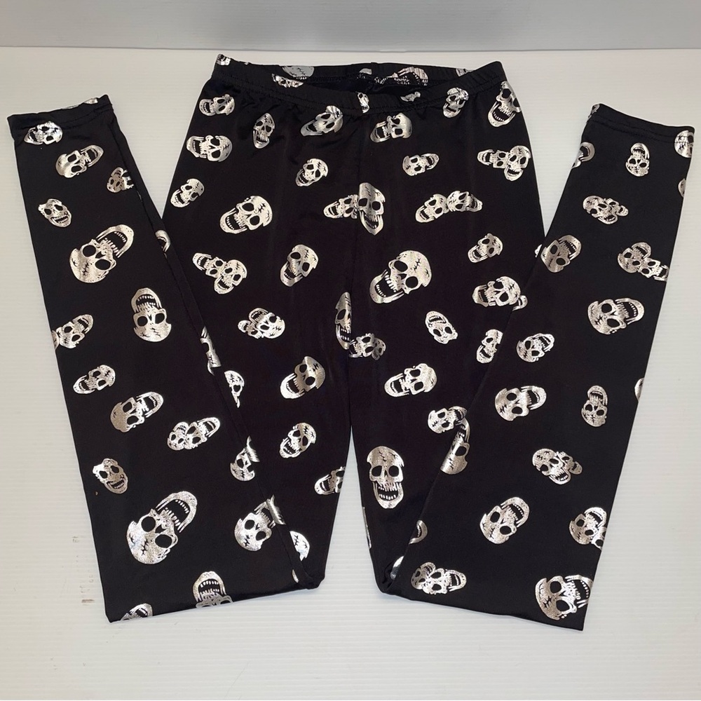 Yobi Junior Silver metallic Skulls on Black semi shiny Leggings